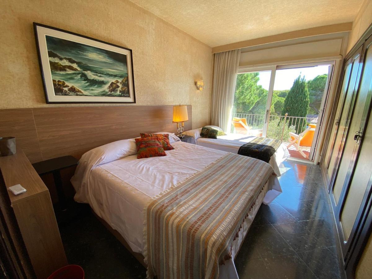 Villa Sitges El Ranch Amaizing Outdoor Areas Beaches At 5 Minutes Walk Sitges At 15 Min Drive Ac Pool Jacuzzi & Garden Xxl Calafell Extérieur photo